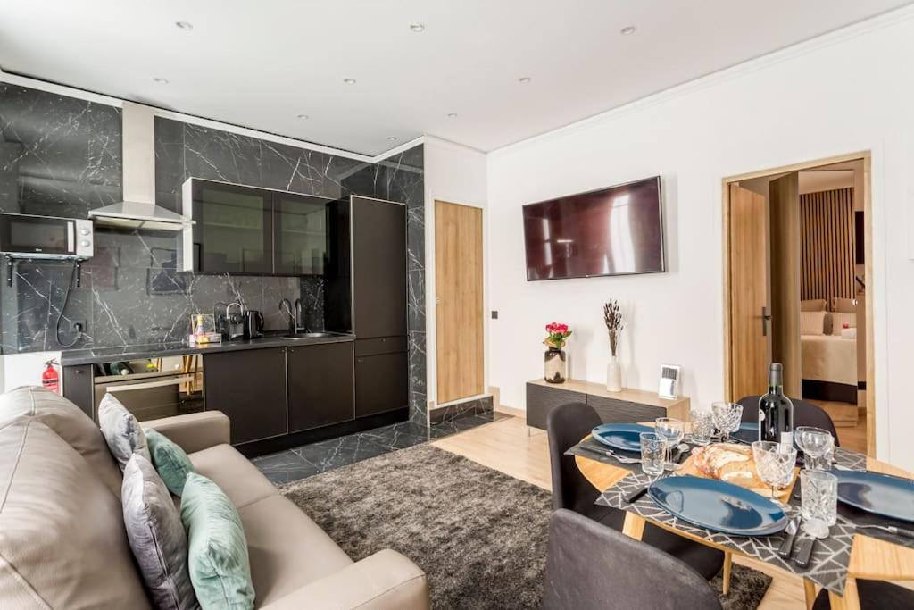 Suite Paris, Tour Eiffel, Champs Elysees Экстерьер фото
