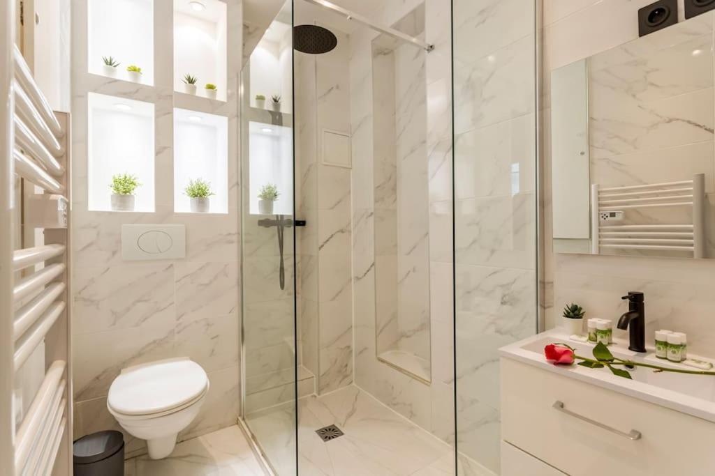 Suite Paris, Tour Eiffel, Champs Elysees Экстерьер фото